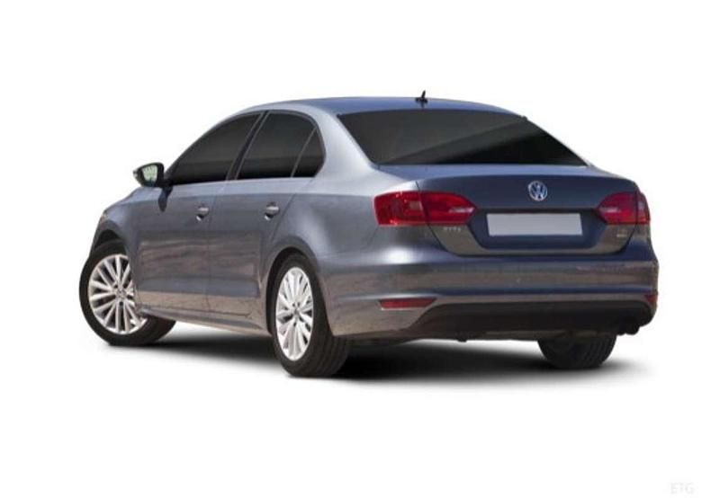 Begagnad VW Jetta Advance 105 HK (77 kW) 2014 Grå Halvkombi