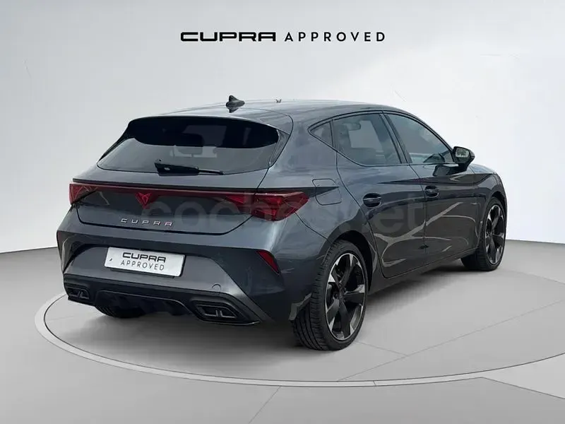 Usado Cupra Leon 150 CV (110 kW) 2024 Gris / plata Berlina