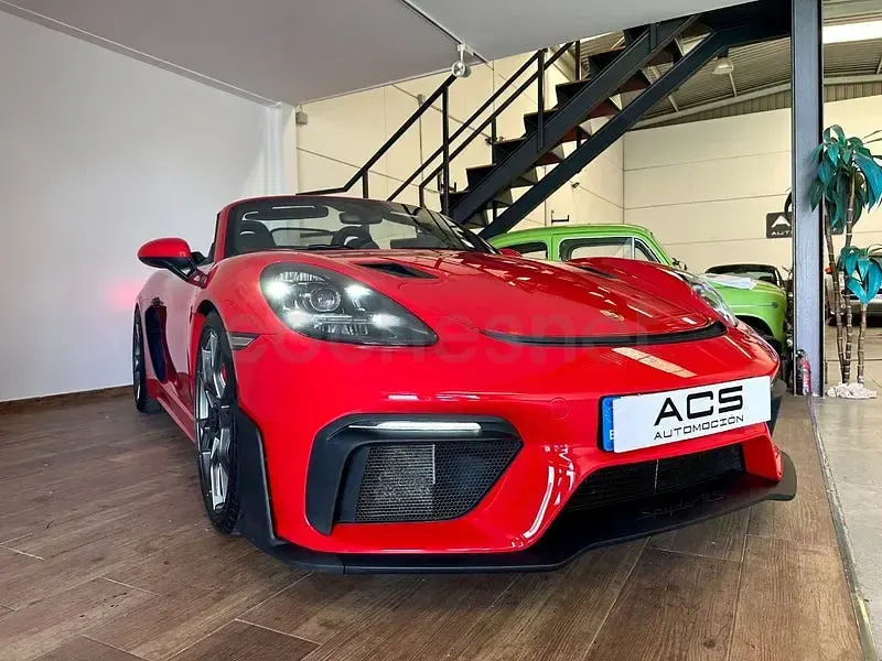 Usado Porsche 718 500 CV (367 kW) 2025 Rojo Descapotable