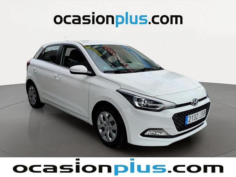 Usado Hyundai i20 84 CV (61 kW) 2016 Blanco Utilitario