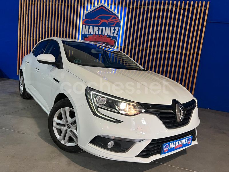 Blanco Usado 2020 Renault Mégane IV Business Berlina | 12.990 € (Buen precio) - Imagen 1/4