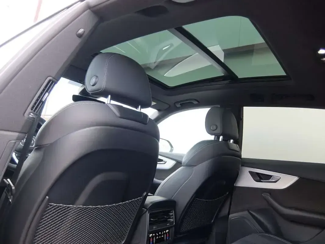 Usado Audi Q8 S-line plus 286 CV (210 kW) 2022 Burdeos SUV
