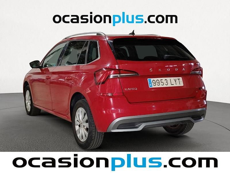 Usado Skoda Kamiq 110 CV (80 kW) 2022 Rojo SUV