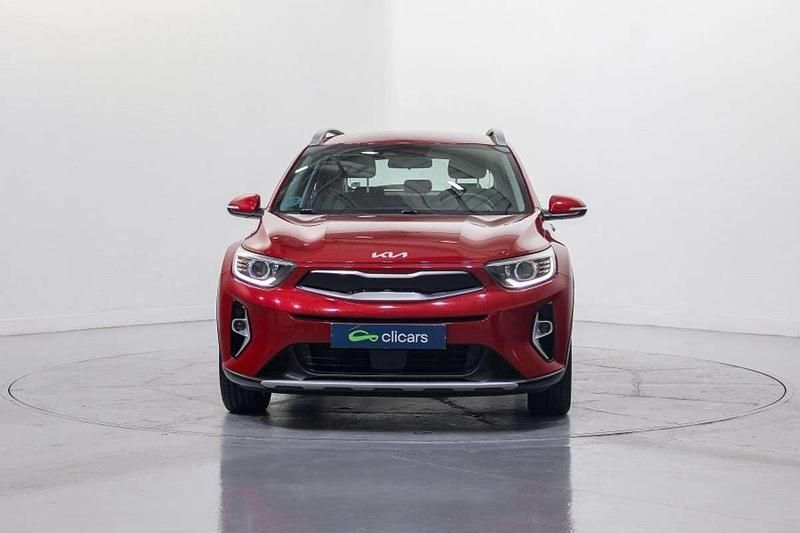 Usado Kia Stonic 84 CV (61 kW) 2023 Rojo SUV