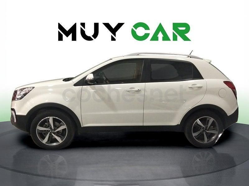 Usado Ssangyong (KGM) Korando 178 CV (130 kW) 2017 Blanco SUV