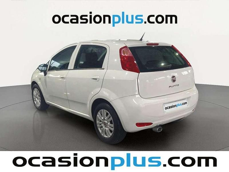 Usado Fiat Punto Easy 69 CV (50 kW) 2016 Blanco Utilitario