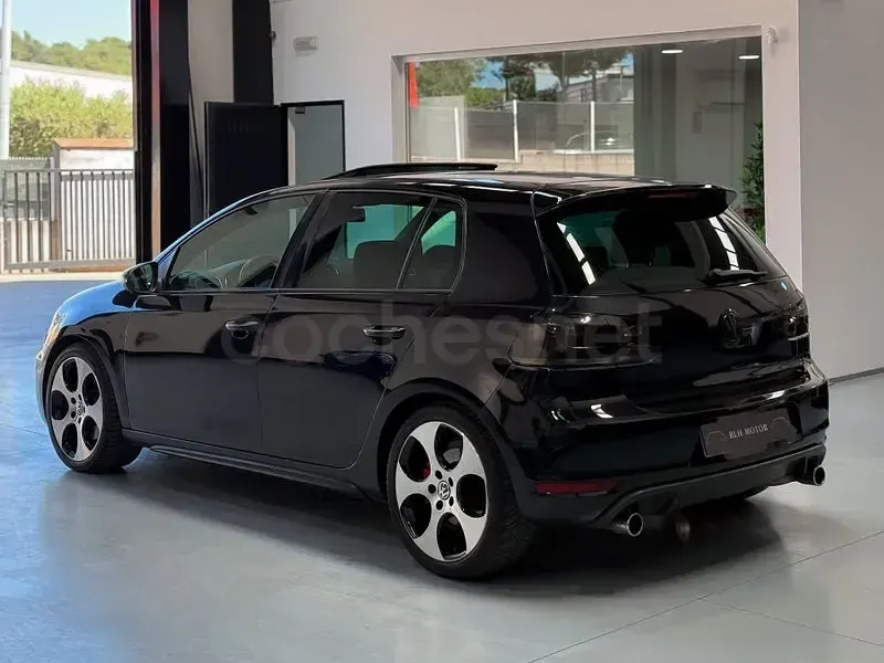 Usado VW Golf VI GTI 210 CV (154 kW) 2010 Negro Utilitario