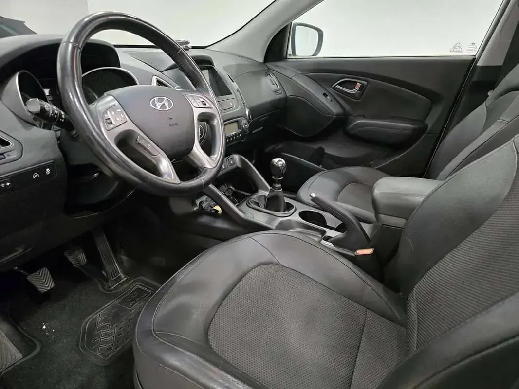 Usado Hyundai ix35 116 CV (85 kW) 2015 Blanco SUV