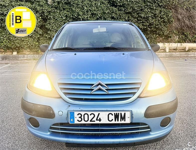 Usado Citroën C3 75 CV (55 kW) 2004 Azul Berlina