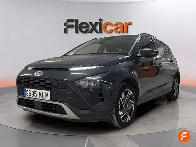 Usado Hyundai Bayon 84 CV (61 kW) 2023 Gris SUV