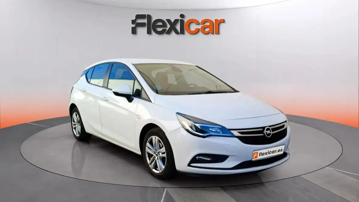 Usado Opel Astra Business 110 CV (80 kW) 2018 Berlina