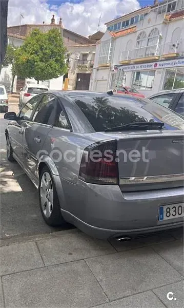Usado Opel Vectra GTS Elegance 177 CV (130 kW) 2004 Gris / plata Berlina