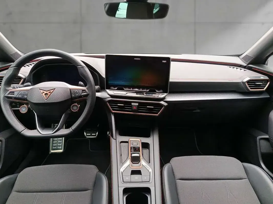 Nuevo Cupra Leon 150 CV (110 kW) 2025 Gris Utilitario