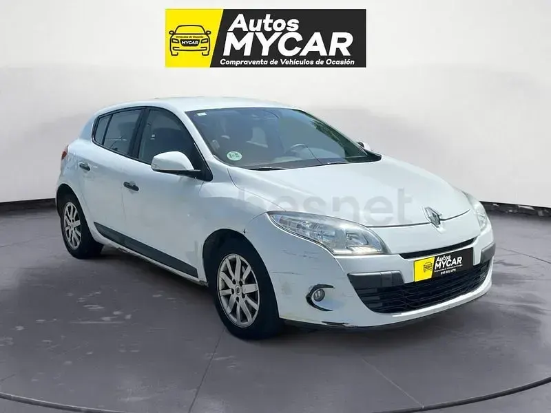 Usado Renault Mégane III Expression 90 CV (66 kW) 2012 Blanco Berlina