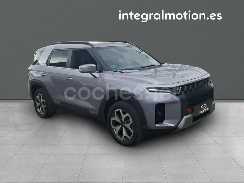 Negro Usado 2024 Ssangyong Torres SUV | 25.900 € - Imagen 1/4