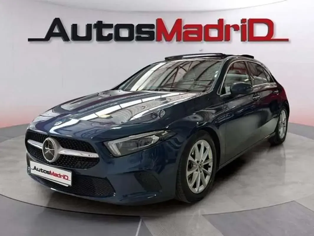 Usado Mercedes A250 224 CV (164 kW) 2020 Azul Berlina
