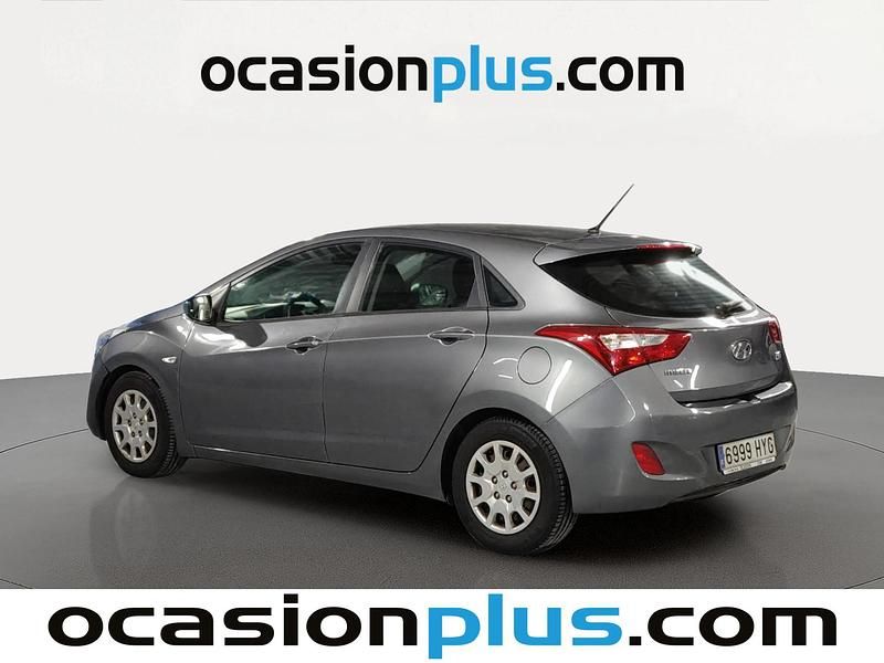 Usado Hyundai i30 101 CV (74 kW) 2014 Gris Utilitario