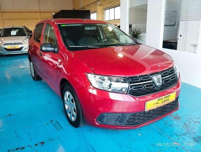 Usado Dacia Logan MCV Ambiance 75 CV (55 kW) 2016 Rojo Familiar