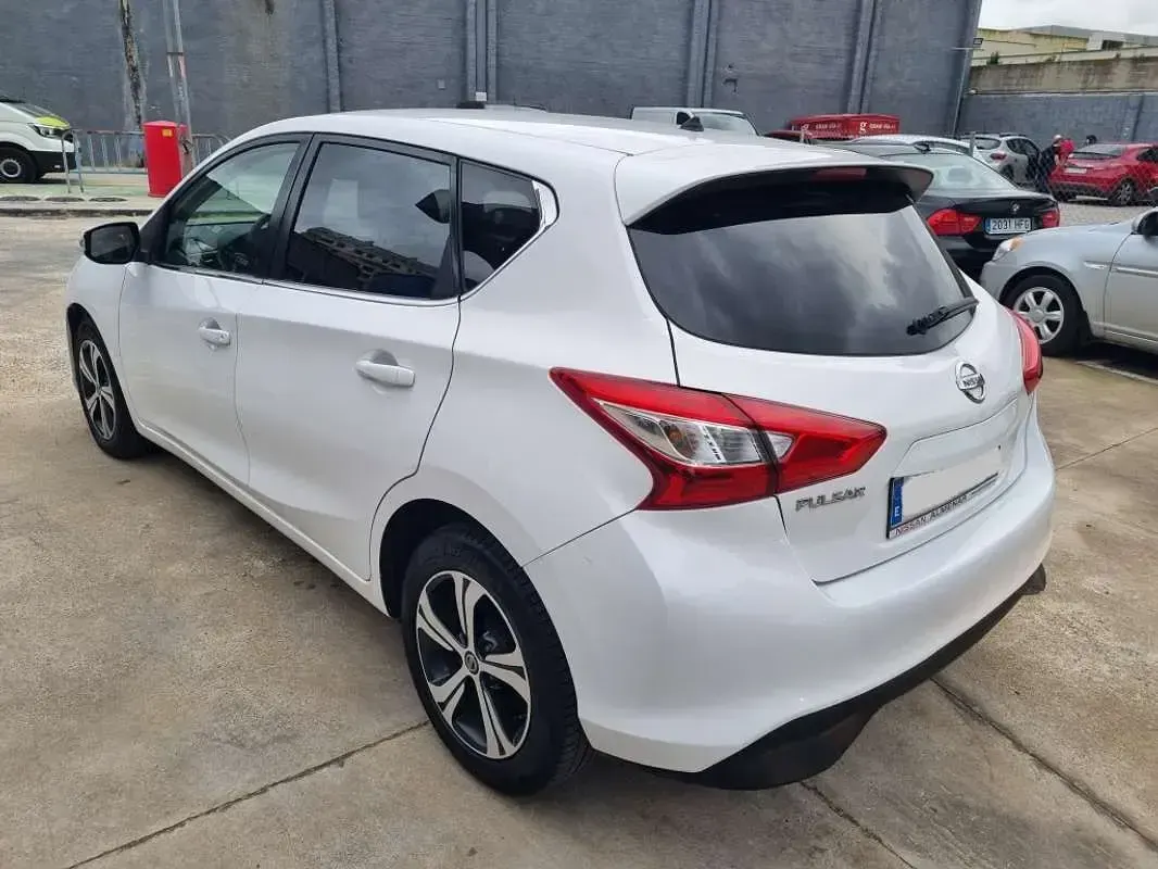 Usado Nissan Pulsar Acenta 110 CV (80 kW) 2018 Blanco Utilitario
