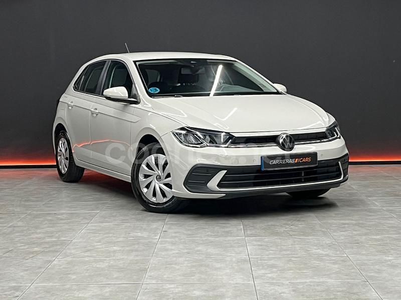 Gris / plata Usado 2022 VW Polo Life Berlina | 15.950 € (Buen precio) - Imagen 1/4