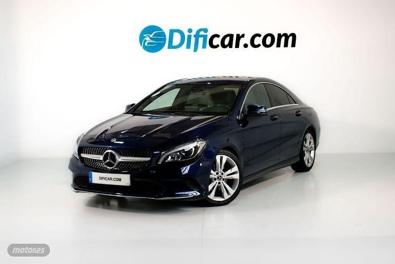 Azul Usado 2017 Mercedes CLA200 AMG Berlina | 27.590 € (Precio justo) - Imagen 1/4