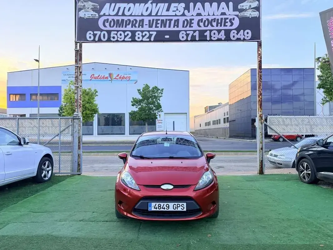 Usado Ford Fiesta Trend 82 CV (60 kW) 2009 Utilitario