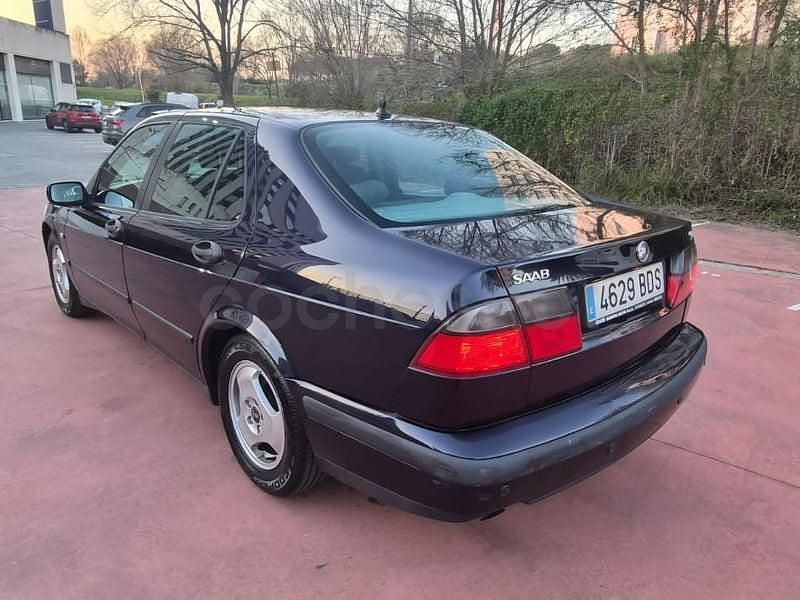 Usado Saab 9-5 150 CV (110 kW) 2001 Negro Berlina