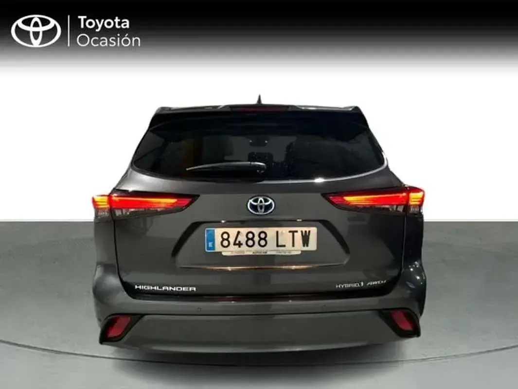 Usado Toyota Highlander Advance 250 CV (183 kW) 2021 Gris SUV