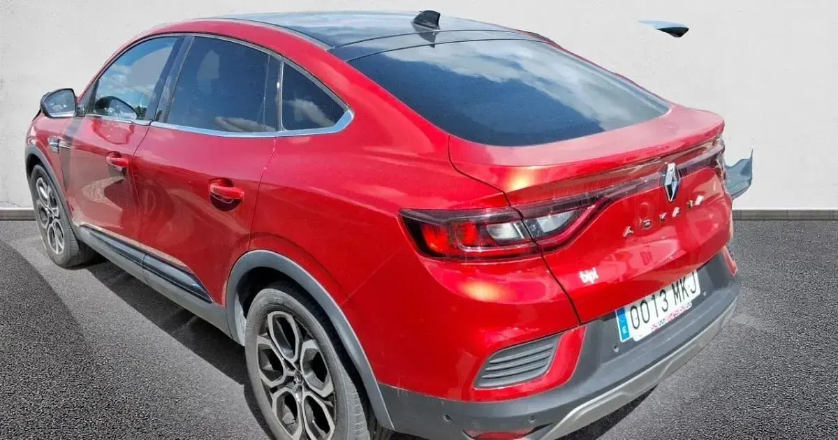 Usado Renault Arkana Techno 140 CV (102 kW) 2023 SUV