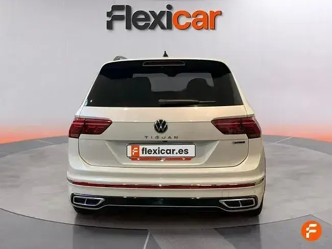 Usado VW Tiguan R-line 200 CV (147 kW) 2020 Blanco SUV