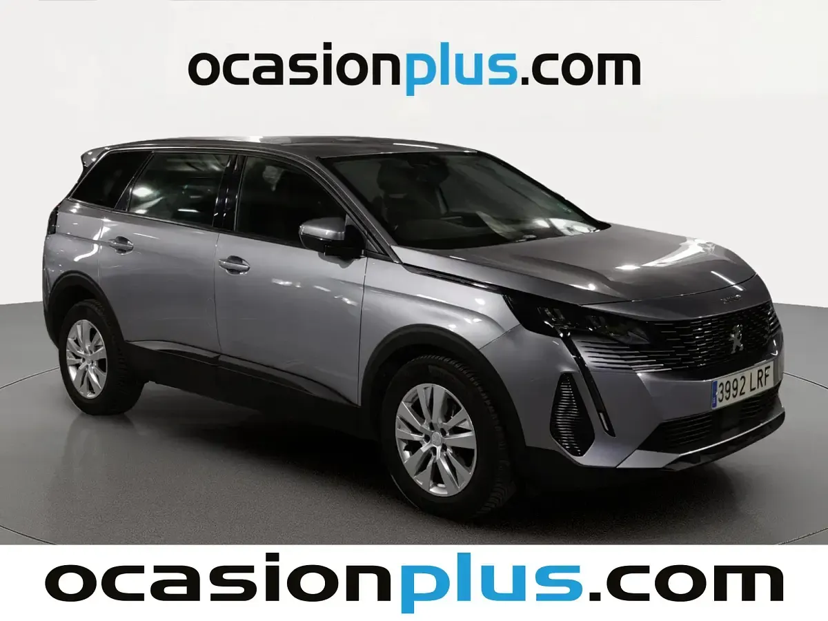 Usado Peugeot 5008 Active 130 CV (95 kW) 2021 Gris SUV