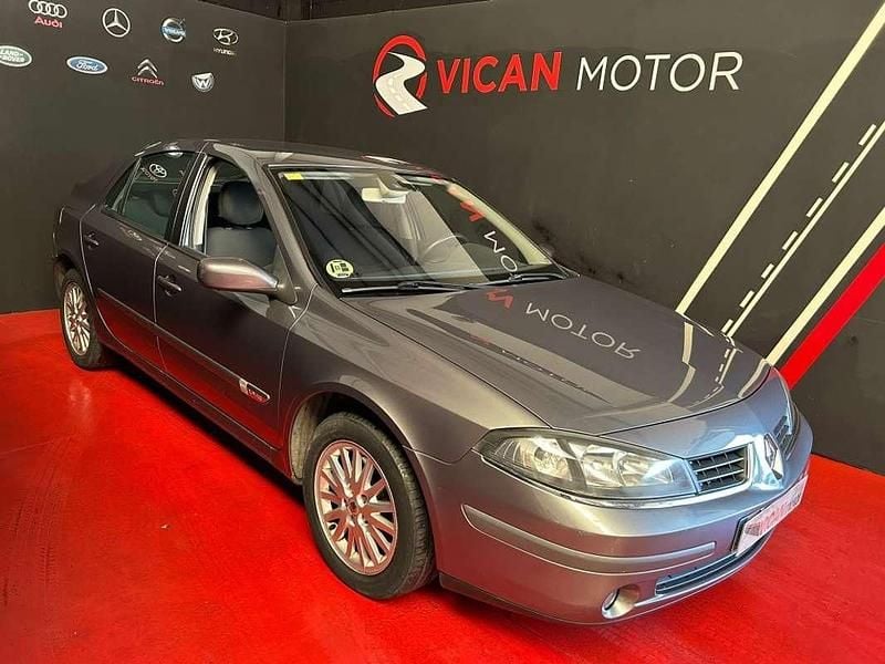 Gris / plata Usado 2007 Renault Laguna III Privilege Berlina | 4800 € (Precio justo) - Imagen 1/4