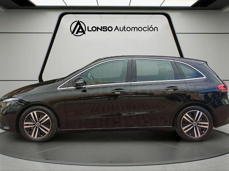 Usado Mercedes B200 150 CV (110 kW) 2022 Negro Monovolumen