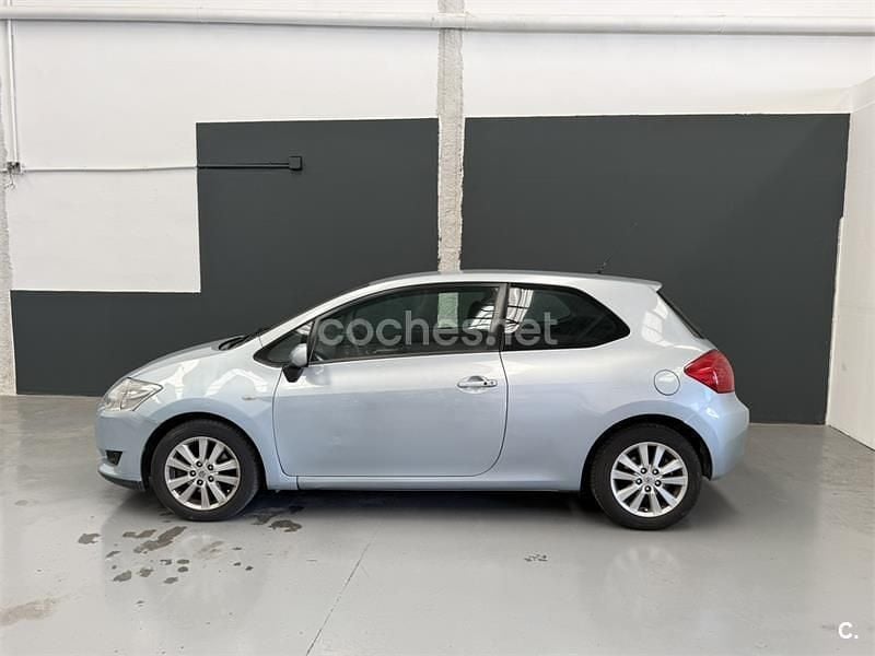 Usado Toyota Auris Sol 126 CV (92 kW) 2008 Azul Berlina