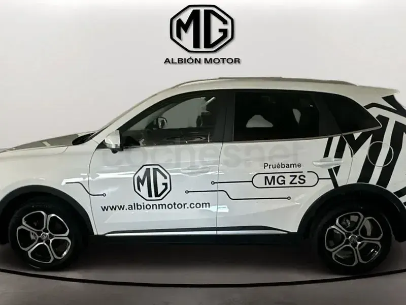 Usado MG ZS Comfort 116 CV (85 kW) 2025 Blanco SUV
