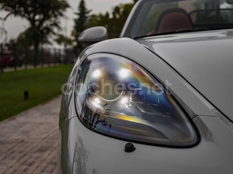Usado Porsche Boxster Spyder 420 CV (308 kW) 2022 Gris / plata Descapotable