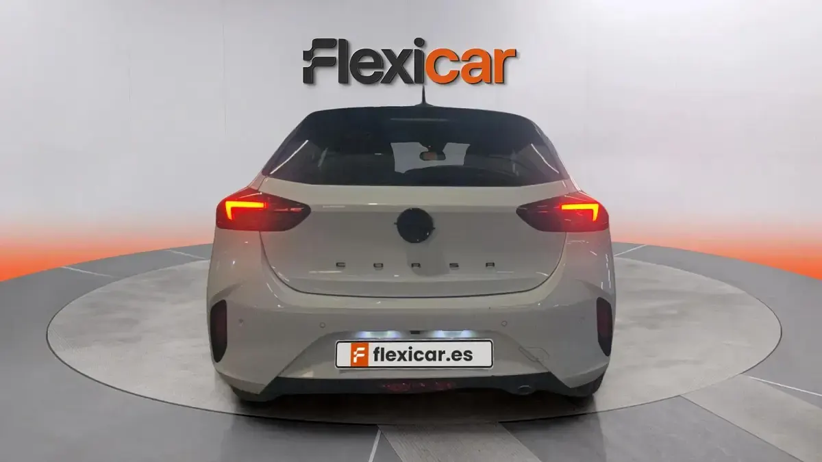 Usado Opel Corsa 101 CV (74 kW) 2024 Blanco Utilitario