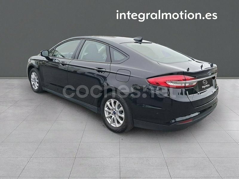 Usado Ford Mondeo Trend 187 CV (137 kW) 2022 Otro Berlina