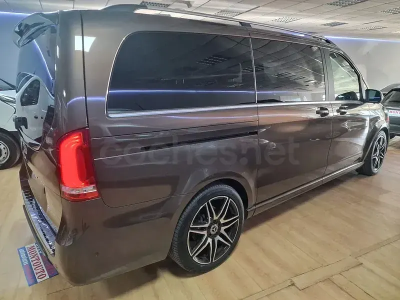 Usado Mercedes V250 Avantgarde 204 CV (150 kW) 2019 Marrón Monovolumen
