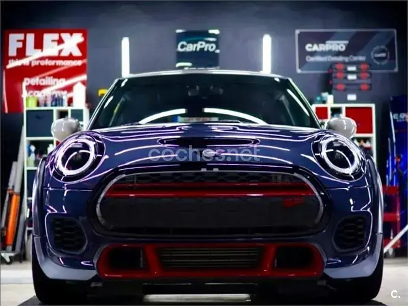 Usado Mini John Cooper Works 306 CV (225 kW) 2020 Gris / plata Utilitario