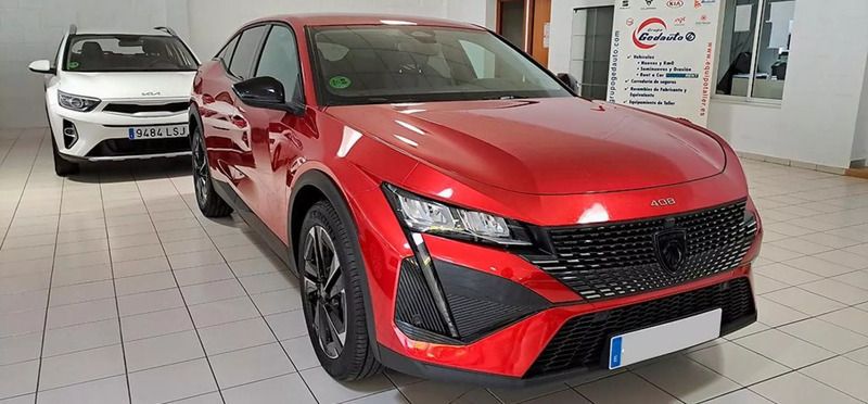 Rojo Usado 2023 Peugeot 408 Allure Berlina | 24.140 € (Precio justo) - Imagen 1/4