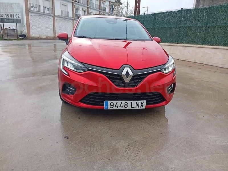 Usado Renault Clio V Intens 100 CV (73 kW) 2021 Rojo Berlina