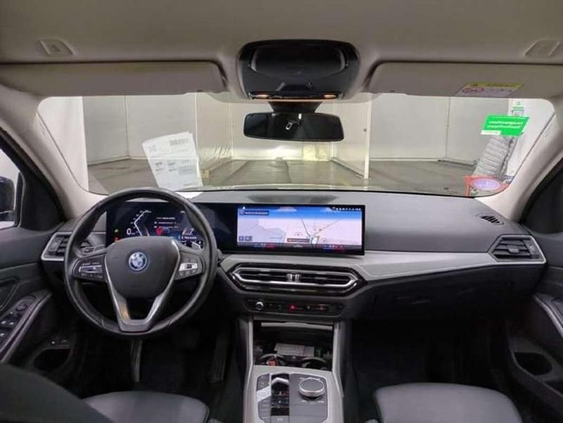 Usado BMW 320e 204 CV (150 kW) 2023 Negro Familiar