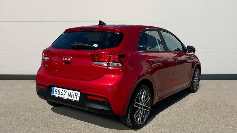 Usado Kia Rio Sport 100 CV (73 kW) 2023 Rojo