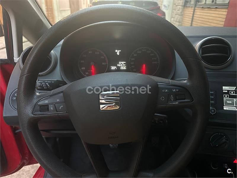 Rojo Usado 2016 Seat Ibiza Reference Berlina | 7300 € (Precio justo) - Imagen 1/4