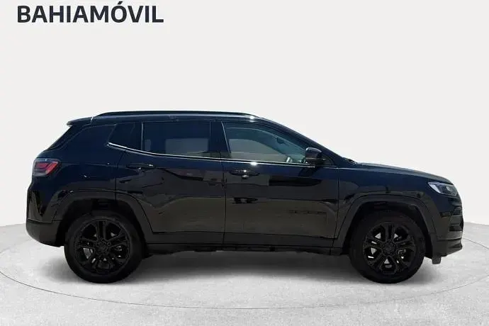 Usado Jeep Compass Night Eagle 130 CV (95 kW) 2023 SUV