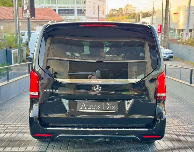 Usado Mercedes V250 Exclusive 190 CV (139 kW) 2016 Negro Monovolumen
