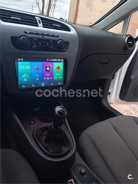 Blanco Usado 2010 Seat Leon Reference Berlina | 4950 € (Un poco caro) - Imagen 1/4