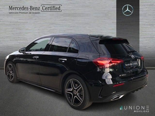 Usado Mercedes A180 AMG line 116 CV (85 kW) 2026 Negro noche