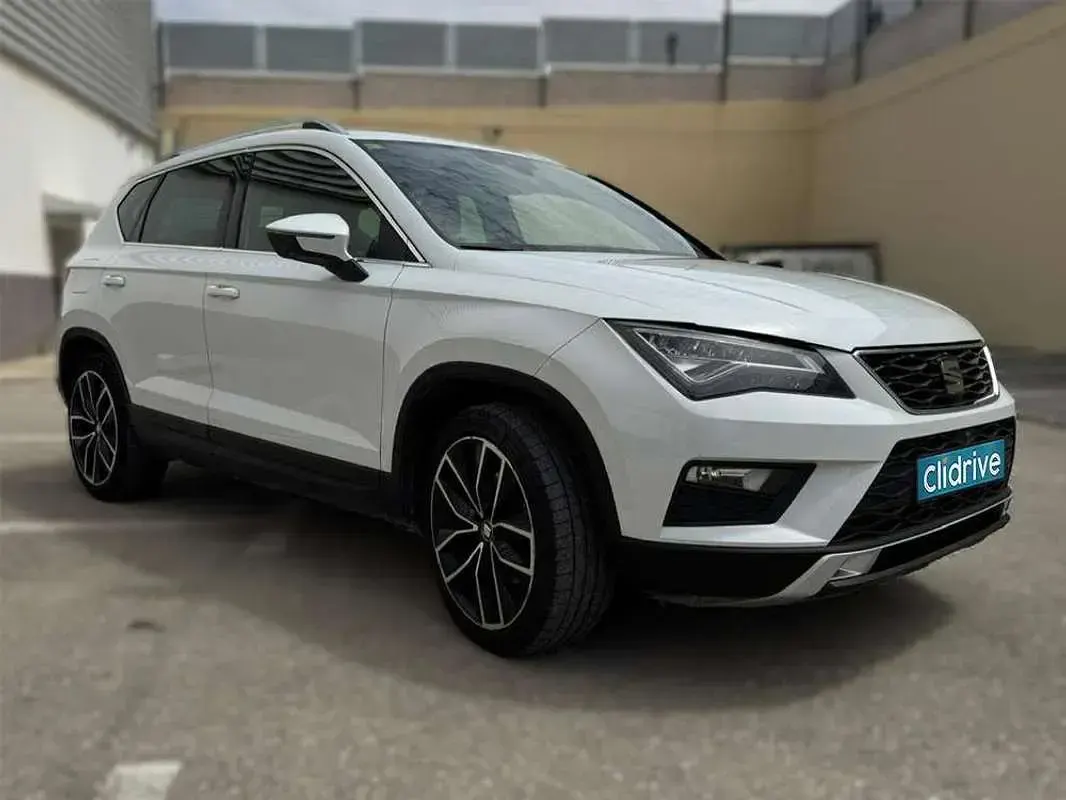 Usado Seat Ateca 4Drive 190 CV (139 kW) 2016 Blanco SUV